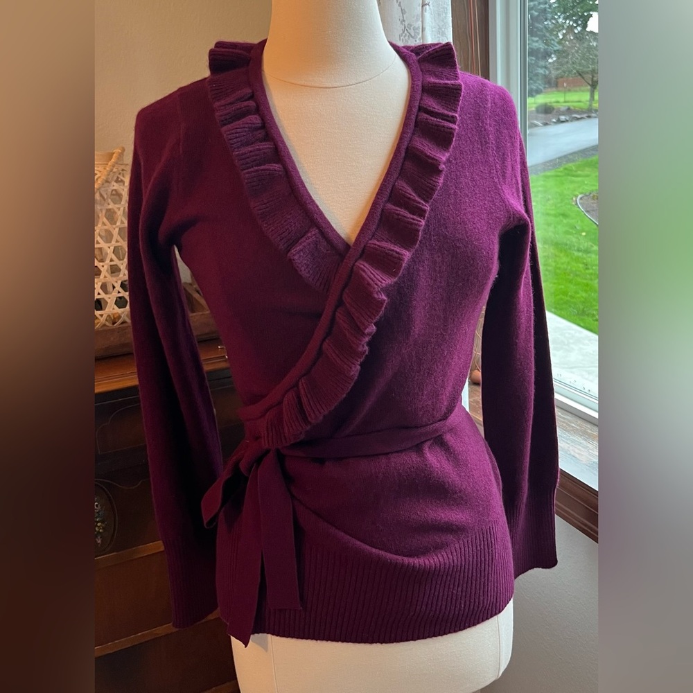 NWT Qi Cashmere’s Women's Ruffled V-Neck Sweater - Raspberry Soft & Cozy